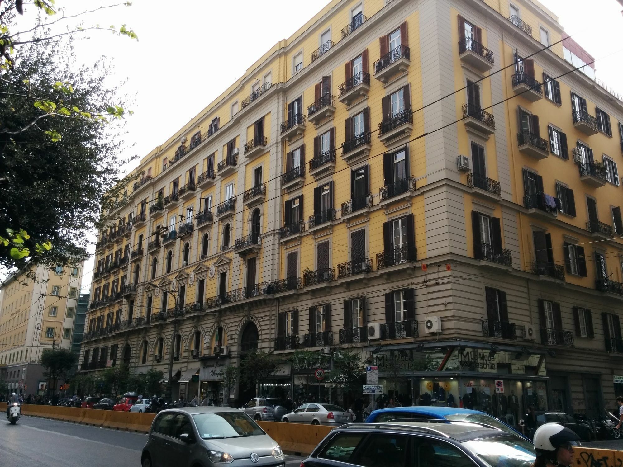 Be Italian Flat Bovio Hotel Naples Exterior photo